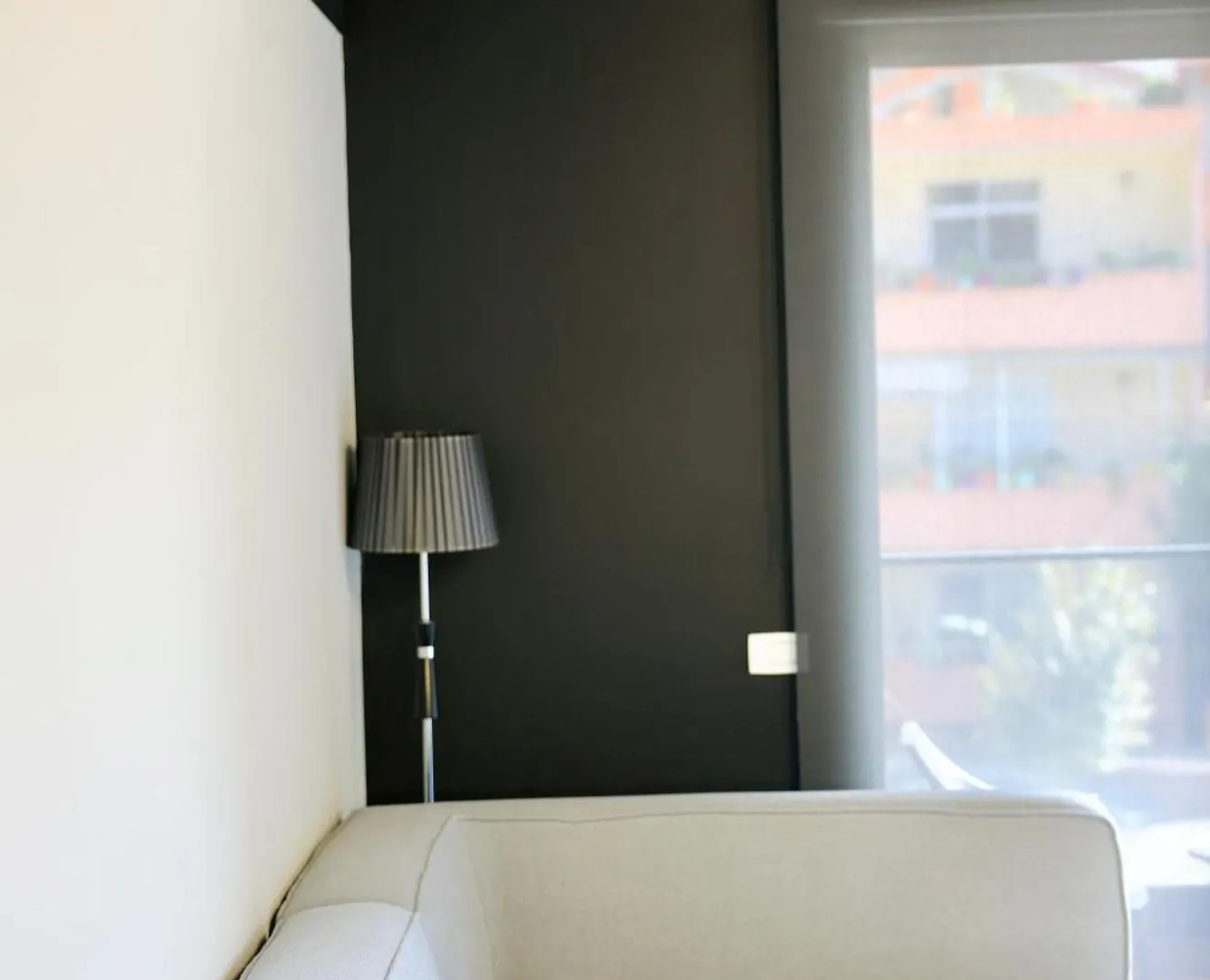 Miku Apartment-Chic 2 Bedroom Escape Tirana